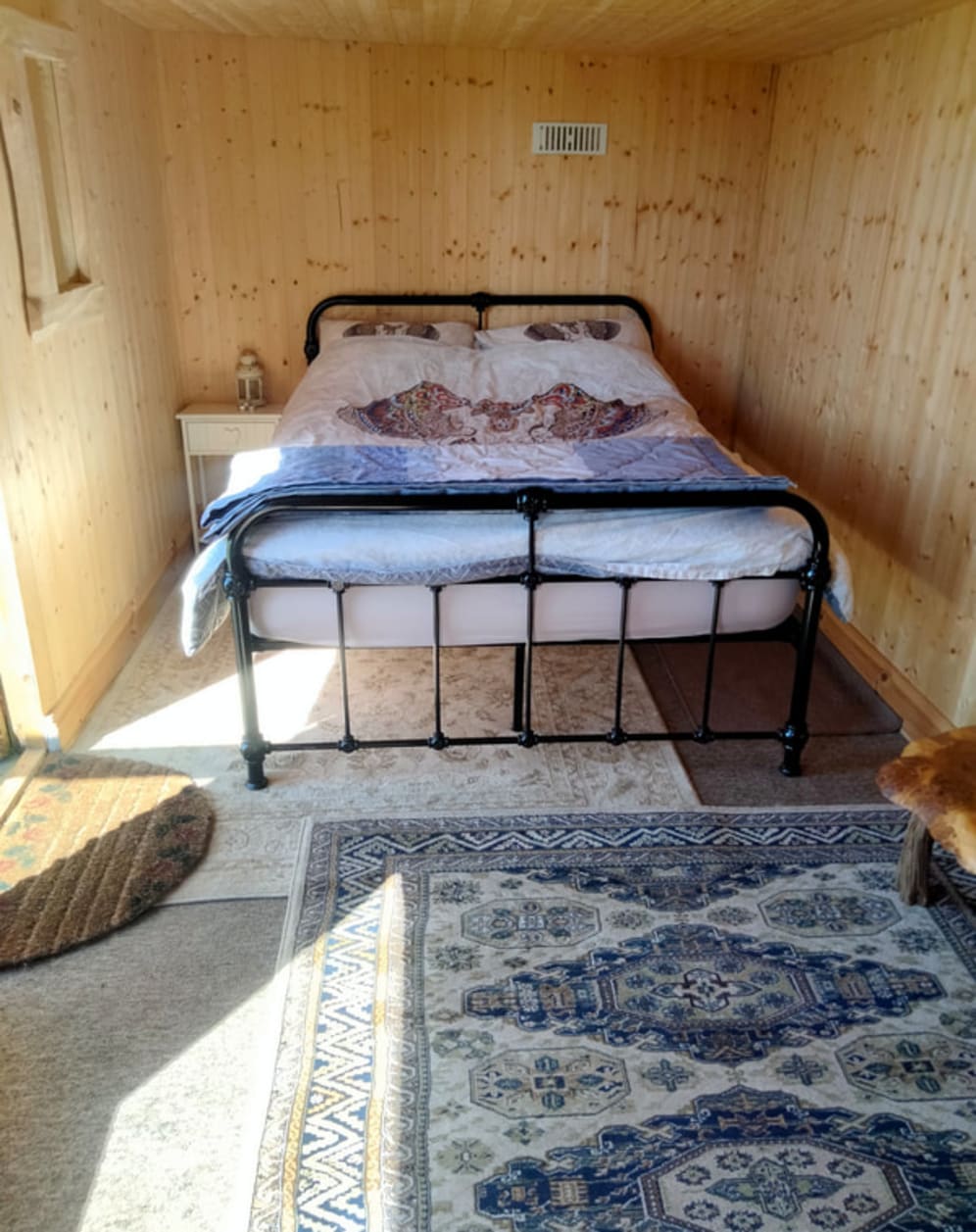 Wood Cabin — view 2